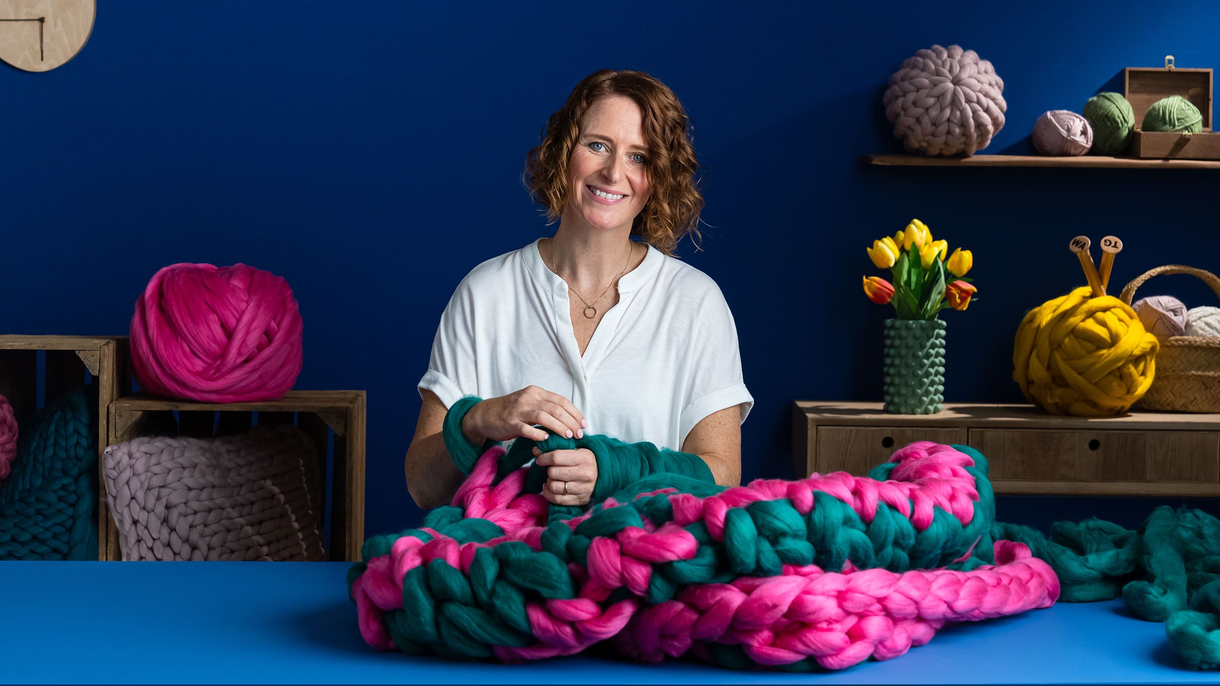 Lã gigante: aprenda a tricotar com as mãos