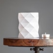 Origami lamps by Cartoncita. Un progetto di Artigianato, Belle arti e Interior design di Estela Moreno Orteso - 31.01.2016