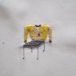 Sillas con sweater. Embroider, and Textile Illustration project by Adriana Torres - 12.01.2011