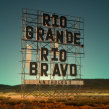 Río Grande / Río Bravo Main Title Sequence. Un proyecto de Cine, vídeo, televisión, Diseño gráfico, Tipografía, Cine, Animación 3D, Creatividad, Ilustración digital, Concept Art y Diseño 3D de Kultnation - 09.11.2018