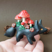 Mushroom Foxes in Polymer Clay. Fine Arts, Sculpture, Art To, and s project by Marisa Clemente - 09.01.2020