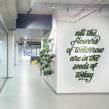 Booking.com - Grass Lettering. Lettering, Interior Decoration, 3D Lettering, H, and Lettering project by Jimbo Bernaus - 03.09.2021