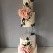 Hand painted cake with sugar flower bouquets  . A Crafts project by Nasima Alam - 05.04.2021