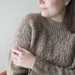 Kuutar lace yoke pullover. Un proyecto de Artesanía de Sari Nordlund - 10.12.2021