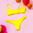 Bikini Brasil. Un proyecto de Diseño de moda de Flor Tregnaghi - 18.05.2019