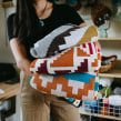 Seek & Swoon Collaboration. Een project van Ontwerp van accessoires y Textiel van Jennifer Berg - 14.03.2024