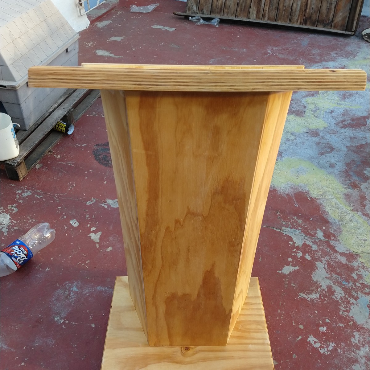 Mi Proyecto del curso: Carpintería profesional para principiantes (Alacena  y Pulpito de Iglesia) | Domestika