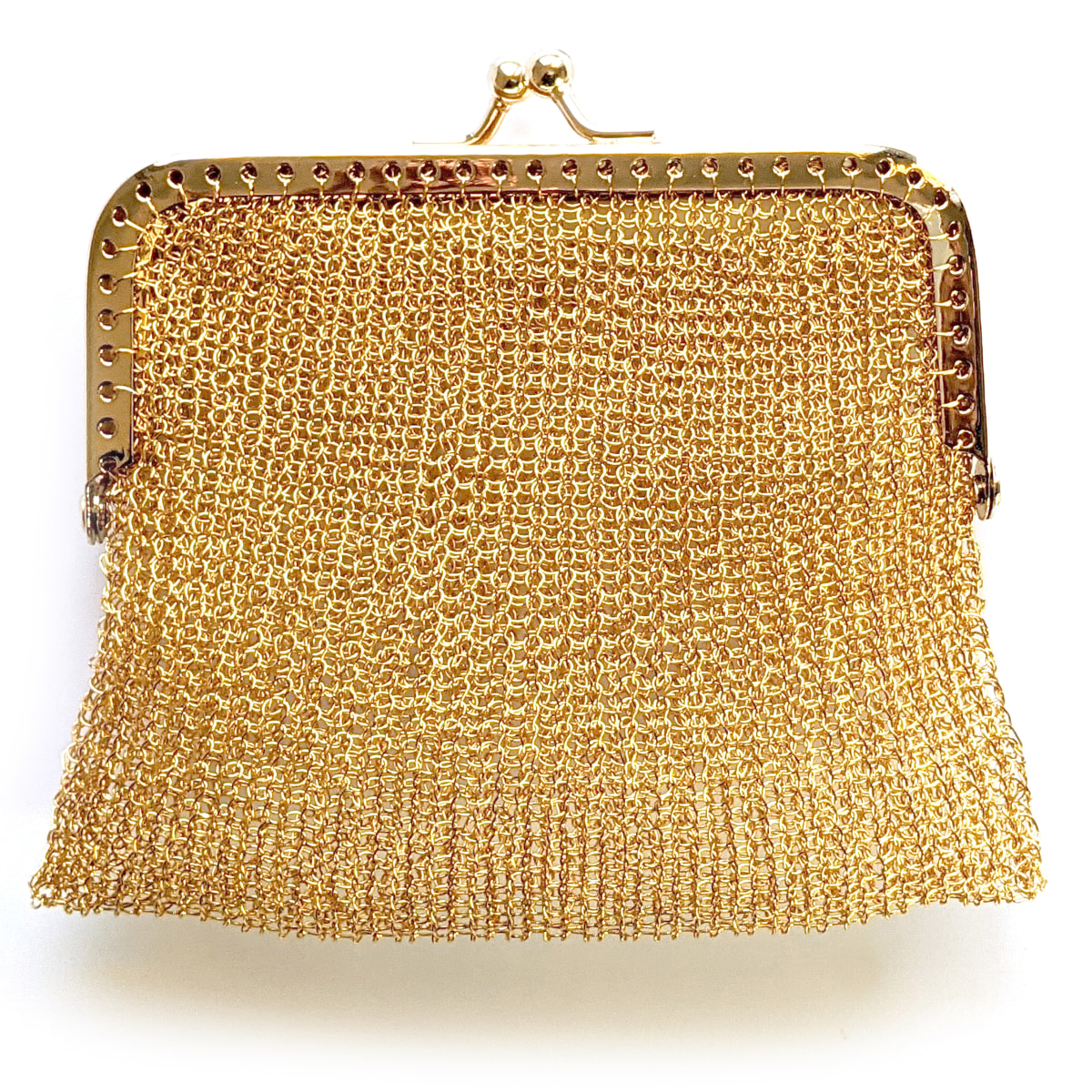 Wire crochet artistic looking purse | Domestika