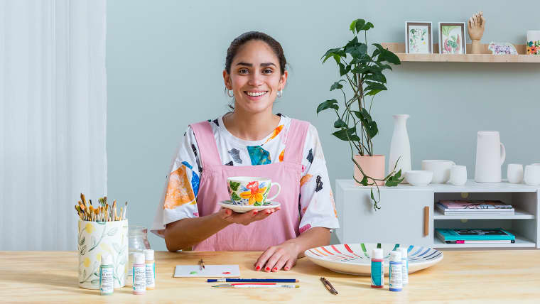 Illustration florale sur céramique