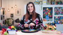 Composición floral con acrílico y bordado. Un curso de Craft de Josefina Jiménez