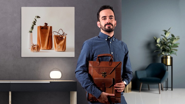 Design of Seam-Free Leather Accessories