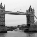 London. Traditional illustration, Advertising, Photograph, Film, Video, and TV project by Esther Bonamusa - 01.19.2012