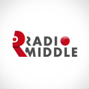 Radio Middle Branding. Design, Br, ing, Identit, and Graphic Design project by Ángel Sáez Bobo - 03.23.2016