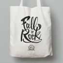 Lettering: Fall in Rock. Calligraph, and Lettering project by Cristina Pérez - 04.14.2017