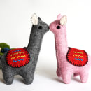 Dadanoias - Woolen Heart Creatures - Juguetes Handmade. Projekt z dziedziny Projektowanie zabawek użytkownika Marta Castro - 01.10.2016