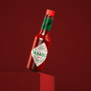 Tabasco souce. Design, Advertising, Photograph, 3D, Packaging, Product Design, and 3D Modeling project by Francisco Cabezas - 07.17.2018