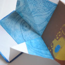 Libro azul geométrico. Un progetto di Belle arti, Collage e Rilegatura di Beatriz Dipp - 01.02.2019