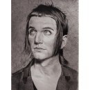 Retrato de Brian Molko. Pencil Drawing, Portrait Drawing, Realistic Drawing, and Artistic Drawing project by Anthony Saif - 01.18.2020