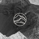 Sierra Conscious Climbing. Un projet de Br, ing et identité, Design graphique , et Création de logos de Marta Montenegro - 10.05.2020