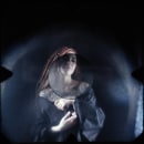 Maze of Reflections. Un proyecto de Fotografía, Fotografía de retrato, Iluminación fotográfica, Fotografía de estudio, Fotografía digital, Fotografía artística y Composición fotográfica de Felix Morozov - 17.05.2020