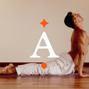 Alberto Pardo Yoga Instructor. Un proyecto de Animación, Dirección de arte, Diseño editorial, Diseño gráfico y Diseño de logotipos de Jordi Jiménez Mateo - 20.10.2020