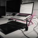 Stand Up - Laptop. Design industrial projeto de Kiko Pizá - 10.11.2020