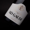 Ad Gaude | Diseño de etiqueta de vino Casa Cesilia. Art Direction, Graphic Design, and Packaging project by Feroz Estudio - 12.02.2020