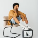 Kolca: Retro Sneakers For Your Everyday Minimal Streetwear. Um projeto de Direção de arte, Design de cenários, Marketing de conteúdo e  Fotografia publicitária de Miriam Martín Price - 30.11.2020