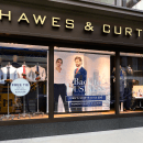 Hawes and Curtis Storefronts . Un projet de Publicité, Photographie , et Mode de Emma-Jane Lewis - 25.05.2021