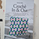 Virkkuri 5, kuosikirja. Crochet in & out. Nemo Kustannus, 2018. . Un projet de Design , Artisanat, Création de motifs, Couture, DIY , et Crochet de Molla Mills - 12.07.2021
