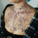 Chestpiece project. 3 sessions from stencil to finished piece . Un proyecto de Diseño y Diseño de tatuajes de Jen Tonic - 04.09.2020