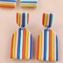 Rainbow Stripe Polymer Clay Earrings by Made by Maeberry. Design, Design de acessórios, Moda, e Design de joias projeto de Rachael, Made by Maeberry - 23.08.2021