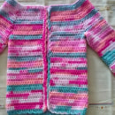 Mi Proyecto del curso:  Top-down: prendas a crochet de una sola pieza. Un proyecto de Moda, Diseño de moda, Tejido, DIY y Crochet de Amalia RODRIGUEZ - 17.09.2021
