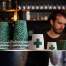 Farmacia Café. Design, Br, ing e Identidade, Design gráfico, e Tipografia projeto de Atolón de Mororoa - 04.10.2021