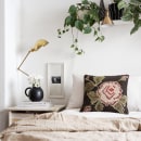 Plant lover bedroom. Een project van  Interieurdecoratie van Dr. Livinghome - 05.10.2021