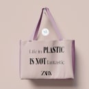 Diseño de shopper bags Zara. Un proyecto de Diseño, Moda, Packaging y Diseño de producto de María Fontes Ibáñez - 04.05.2021
