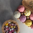 Woven Easter Eggs. Un projet de Artisanat de Tabara N'Diaye - 12.11.2021