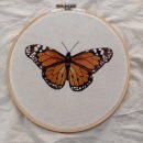 Mi Proyecto del curso: Técnicas de bordado realista. Un proyecto de Ilustración tradicional, Bordado, Ilustración textil y Diseño textil de mariposa_1526 - 16.11.2021