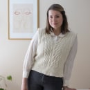 Cable knitted vest. Artesanato projeto de Sari Nordlund - 10.12.2021
