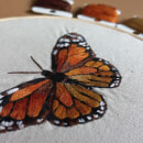 El aleteo de una mariposa. Ilustração tradicional, Bordado, Ilustração têxtil, e Design têxtil projeto de Maria Blázquez Fernández - 07.02.2022