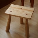 Milking Stool. Een project van Craft, Meubelontwerp en -bouw, DIY y Houtbewerking van Andrea Cortés (Barcelona Wood Workshops) - 10.02.2022
