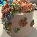 Mi Proyecto del curso: Flores de crema de mantequilla para cake design. Design, DIY, Artes culinárias, Lifest, e le projeto de Zirleys George - 23.03.2022