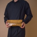 Wood clutch | Wood Textiles. Een project van Productontwerp,  Modeontwerp y Textielontwerp van Tesler + Mendelovitch - 03.04.2022