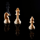 check mate. Photograph, Photograph, Post-production, Photo Retouching, Product Photograph, Photographic Lighting, Studio Photograph, Digital Photograph, and Commercial Photograph project by David Macías - 04.05.2022