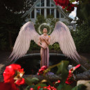 Vanity Teen: Angels Among Us. Een project van Fotografie,  Beeldende kunst,  Modeontwerp, Modefotografie y Digitale illustratie van Jvdas Berra - 17.06.2022