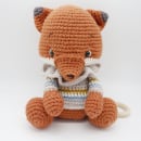 Fox JUPITER. Un proyecto de Diseño de personajes, Diseño de juguetes, Creatividad, Crochet y Amigurumi de Elisa Ems-Domenig - 19.06.2022