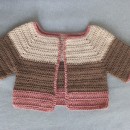 Mi proyecto del curso:  Top-down: prendas a crochet de una sola pieza. Un proyecto de Moda, Diseño de moda, Tejido, DIY, Crochet y Diseño textil de Helou Helen - 28.06.2022