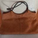 Mi proyecto del curso: Creación de bolsos de cuero artesanales para principiantes. Design, Design de acessórios, Artesanato, Moda, e Costura projeto de Ilda Karina Nievas - 20.07.2022