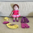 Mi proyecto del curso: Amigurumi: diseño de ropa, pelo y complementos. Un proyecto de Artesanía, Diseño de juguetes, Tejido, Crochet, Amigurumi y Diseño textil de Leonor Ferri Soler - 28.07.2022