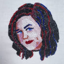 My project for course: Beaded Embroidery Portraits. Design de acessórios, Ilustração de retrato, Bordado, Ilustração têxtil, Decoração de interiores, e Design têxtil projeto de Megan Neko - 27.09.2022